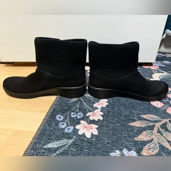 BZees Gloria Short Boot - Picture 5 of 11